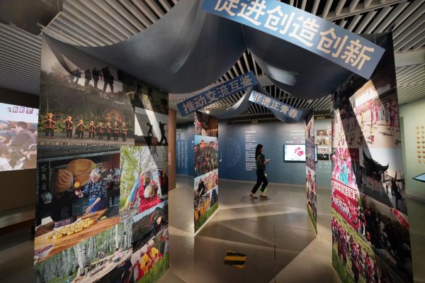 配资炒股免费 留住记忆与技艺！国图新展回顾10年非遗记录历程