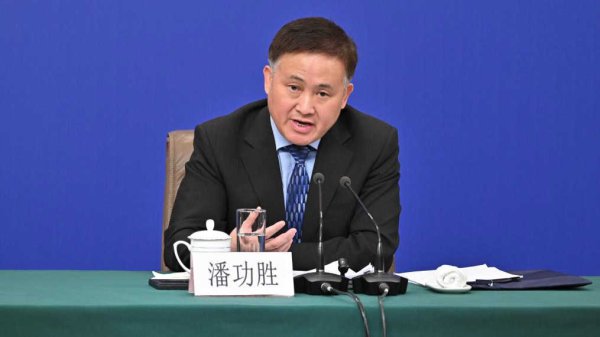 手机配资炒股网 习近平：关税战、贸易战没有赢家，单边主义、保护主义、霸权主义注定伤人害己